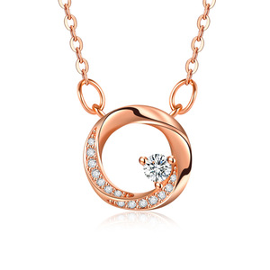 Collier pendentif en forme de papillon tendance et élégant, plaqué argent, style coréen de luxe, cadeau de fête pour femmes - Product Image 1