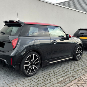 สเกิร์ตข้างรถยนต์ Amp-Z Mini Cooper JCW F66 F67 ปี 2024 ชุดแต่งสปอยเลอร์ สีดำเปียโน ลายคาร์บอนไฟเบอร์ ผิวด้าน - Product Image 1