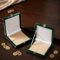 Boîte de présentation de médailles de luxe rouge et verte - Boîte cadeau pour badge - Boîte commémorative pour médailles - Boîte en papier rigide enduit faite à la main pour médailles