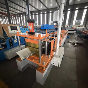 Macchina Automatica per la Formatura <span class=keywords><strong>di</strong></span> Bordi e Cappucci per Tetti in Acciaio - Product Image 2