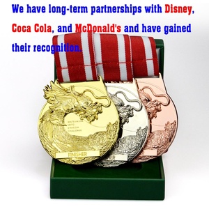 Benzersiz tasarım özel DIY Logo spor madalyon Metal 3d Hollow Out emaye spor maraton özel iplik madalya - Product Image 6