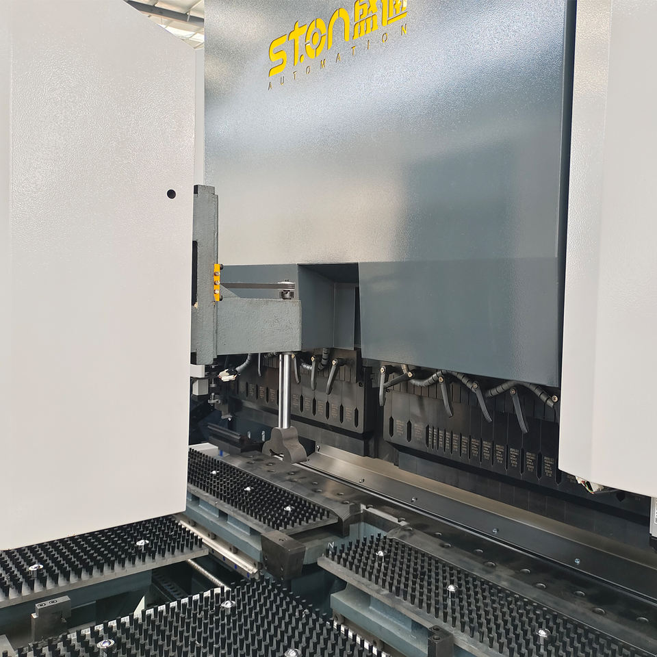 Motor Panel Box Automatic CNC Panel Bender 1600 mm Sheet Metal Bending Machine for ...
