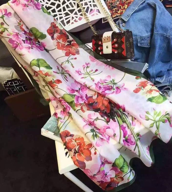 Роскошный шарф с цветочным принтом, дизайнерский шелковый шарф, Летний Пляжный шаль от солнца, Женский атласный шарф