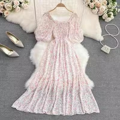 สีขาวชมพู