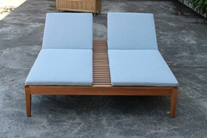 Silla de Jardín Plegable de Madera Clásica y Moderna con Tela a Rayas Azules y Blancas |   Hotel Villa de Diseño Ecológico y Duradero - Product Image 2