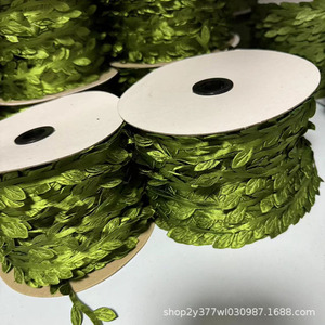 Guirlande de feuilles vertes artificielles Pengteng, 10 cm, en tissu polyester gaufré, pour décoration de mariage, décoration intérieure, matériaux artisanaux - Product Image 2