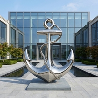 Statue d'ancrage moderne en acier inoxydable de grande taille avec détails de corde, sculpture métallique d'extérieur sur le thème maritime pour aménagement paysager