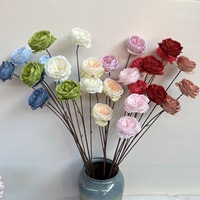 Neuheiten Handgefertigte Realistische Künstliche Blumen Drei Austin-Rosen Echt Aussehender Blumenstrauß Seiden-Modern-Weihnachtsblumen
