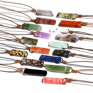 Handgemachte geflochtene braune Wachs Seil geometrische unregelmäßige flache lange Rechteck Naturstein Kristall Anhänger Halskette - Product Image 2