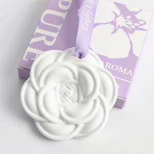 Thả Camellia Hình Treo Xe Tủ Quần Áo Làm Mát Không Khí Thơm Gốm Hương Thơm Thạch Cao Sứ Hoa Tinh Dầu Khuếch Tán - Product Image 4