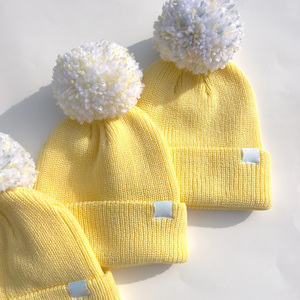 New Style Customized Soft Pompom Beanie <b>Caps</b> <b>Winter</b> Knitted Breathable <b>Caps</b> Best Sale Breathable Pompom Beanie for Cool Weather - Product Image 3