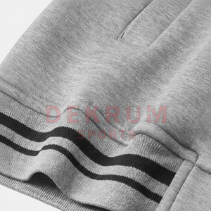 เสื้อแจ็คเก็ต Letterman คุณภาพสูงสำหรับผู้ชาย ดีไซน์หน้าตัวเสื้อโดดเด่น คอตั้ง ระบายอากาศได้ดี เป็นมิตรกับสิ่งแวดล้อม เหมาะสำหรับฤดูหนาว สามารถปรับแต่งได้ - Product Image 1