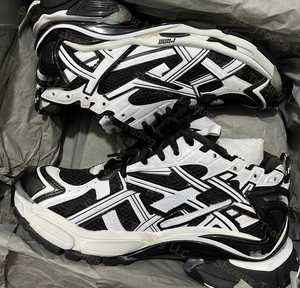 Chaussures de marche unisexes tendance 2026 de haute qualité, style rétro Track 7.0, légères, pour l'été et l'automne, avec empeigne en PU et fermeture éclair - Product Image 3