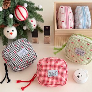 Trousse de rangement Hisocute à motif cerise, rose, bleu clair, vert clair, noir, rouge, pour l'organisation du bureau - Product Image 2