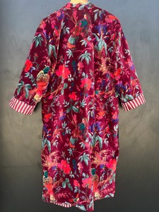 Kimono de Terciopelo con Estampado de Aves Hecho a Mano, Talla Grande, Chaqueta de Terciopelo de Algodón, Bata, Túnica Nupcial, Chaqueta de Algodón Color Vino para Mujer - Product Image 4