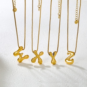 Waterdichte Trendy 18K Pvd Goud Roestvrij Staal Ketting Sieraden Klassieke Mollige Letter Hanger Ketting Voor Vrouwen - Product Image 3