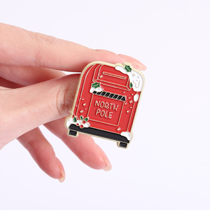 Karlı Posta Kutusu Emaye Pimleri Sevimli Karikatür Kuzey Kutbu Kış Tatili Broş Yaka Rozeti Noel Takı Toptan Satış - Product Image 4