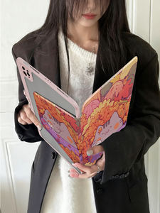 Étui à rabat antichoc et résistant à la saleté en TPU+PC <span class=keywords><strong>avec</strong></span> motif feuille d'érable et béquille rotative à 360° pour <span class=keywords><strong>iPad</strong></span> 11 2025 A16 <span class=keywords><strong>avec</strong></span> <span class=keywords><strong>stylet</strong></span> - Product Image 3