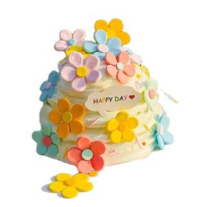 Fête des enfants <span class=keywords><strong>d</strong></span>écoration de fête <span class=keywords><strong>d</strong></span>'<span class=keywords><strong>anniversaire</strong></span> en gros fleurs colorées gâteau <span class=keywords><strong>d</strong></span>'<span class=keywords><strong>anniversaire</strong></span> petit <span class=keywords><strong>livre</strong></span> rouge avec <span class=keywords><strong>d</strong></span>écoration - Product Image 1