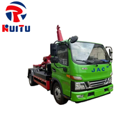 Camion à ordures à chargement latéral JAC 3,5 tonnes, électrique, transmission manuelle 4x2, norme d'émission Euro 6