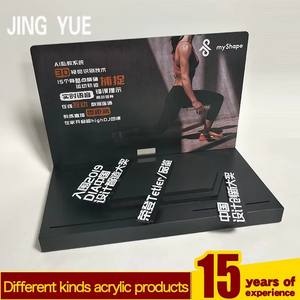 Expositor Acrílico Negro Personalizable, Moderno, de Lujo, Ecológico, Reciclable, con Estantes Escalonados, Resistente al Agua y Ligero - Product Image 4