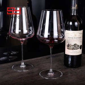Verre à <span class=keywords><strong>vin</strong></span> à long pied côtelé en cristal transparent sans plomb, moderne, durable, élégant, haut <span class=keywords><strong>de</strong></span> gamme, pour hôtel, bar, restaurant, avec logo personnalisé - Product Image 1