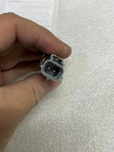 Capteur de température COWTOTAL haute Performance OEM 7M51-12A648-AA pour pièces automobiles de haute qualité <span class=keywords><strong>FORD</strong></span> <span class=keywords><strong>COUGAR</strong></span> MONDEO - Product Image 3