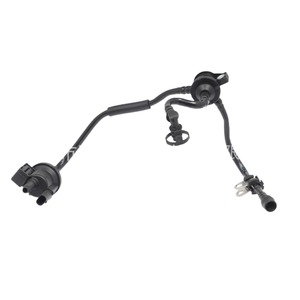 Vanne solénoïde de cartouche de charbon actif Volkswagen 06J133781CC avec tuyau de commande et port de 1/4 pouce pour gaz - Product Image 1