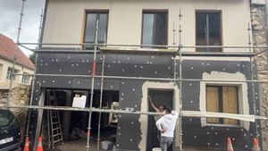 Villa en acier léger sur mesure avec panneaux isolants adaptatifs au climat, maison préfabriquée, économie d'énergie, construction écologique pour la France et l'Europe - Product Image 3