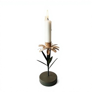 Porte-bougie en fer forgé, décoration d'intérieur durable, porte-bougies en métal - Product Image 1