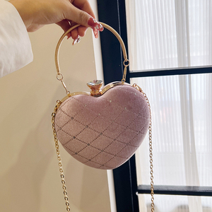 Vente en gros de nouveaux petits sacs à <span class=keywords><strong>main</strong></span> en velours côtelé 2023 pour dame sacs à chaîne d'amour pour dame sacs à <span class=keywords><strong>main</strong></span> de conception de fête pour femmes - Product Image 1