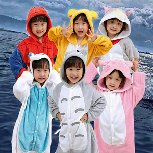 Pijamas Elegantes e Informales de Verano para Mujer 2025, Transpirables, Estampadas, de Satén, con Cuello en V, Manga Corta, Cintura Elástica y Diseño a Juego en la Parte Delantera - Product Image 3