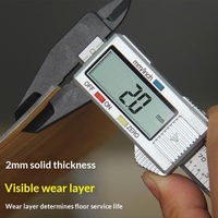 Dalles de sol en vinyle personnalisées LVT à coller/SPC à clipser, blanches, auto-adhésives, imperméables, pour hôpitaux et écoles
