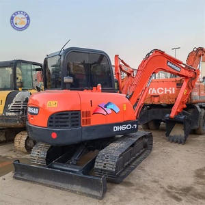 Excavadora Mini Usada Popular Doosan DH60 de 6 Toneladas, Diseño Compacto para Sitios de Trabajo Reducidos, Bomba Hidráulica, Motor, Rodamientos y Engranajes para Construcción - Product Image 1