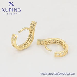 X001228225 XUPING Venta al por mayor <span class=keywords><strong>Pendientes</strong></span> de aro modernos en forma de U con circonitas pavé chapados en <span class=keywords><strong>oro</strong></span> de 14K para mujer - Product Image 6