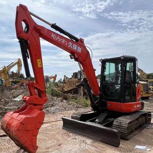 Miniexcavadora Kubota KX163-5 de 1.5 Toneladas con Cucharón de Excavación, Color Rojo - Product Image 3