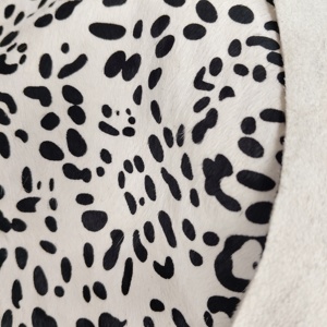Cuero de vaca natural con estampado de lunares dalmáticos de lujo para la parte superior de zapatos, bolsos y prendas de vestir - Product Image 6