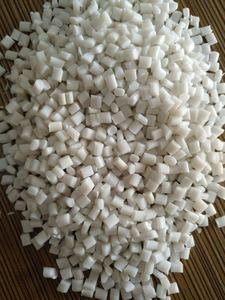 Dòng chảy cao Virgin <span class=keywords><strong>PP</strong></span> GF30 hạt <span class=keywords><strong>PP</strong></span> chất thải nhựa tái chế nguyên liệu - Product Image 4