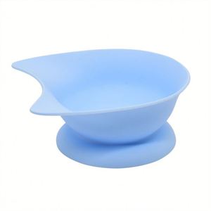 Comedero Doble Automático para Perros y Gatos, Antideslizante, Evita el Enmojar de la Boca, Plato de Silicona de Calidad para Comida de Perro y Gato - Product Image 3