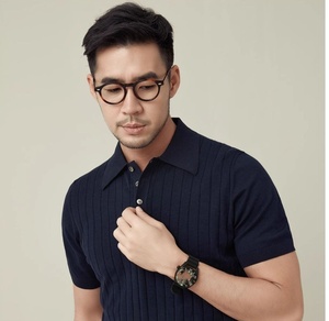 2024 nuevo Polo italiano Polo camisa de hombre americano Retro Casual de manga corta con solapa de punto Pit Stripe camiseta - Product Image 1