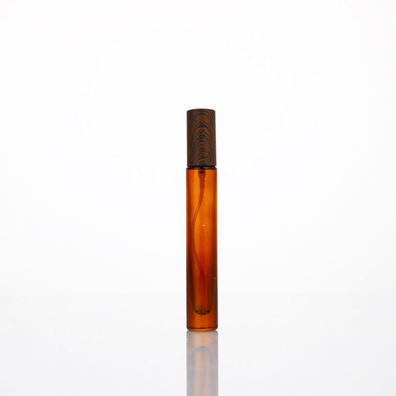 Bottiglia rotonda marrone + tappo in plastica con venature del legno scuro