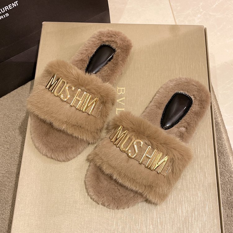 winter  hot Home FUR women's wholesale slippers comfortable lady shoes with all kinds of colors fitness to walking