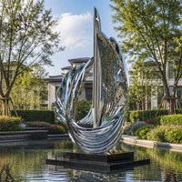 Sculpture en métal poli miroir personnalisée BLVE, art abstrait en acier inoxydable en forme de vague pour la décoration d'entrée d'hôtel ou de place publique