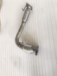 عرض ساخن: محول حفاز ثلاثي الاتجاهات مباشر التركيب لسيارات شيفروليه إكوينوكس / جي إم سي تيرين <span class=keywords><strong>2</strong></span>.4 لتر موديلات 2010-2014 للتحكم في انبعاثات العادم - Product Image 4