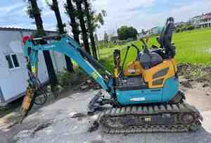 Mini-excavatrices Kubota U15 d'occasion, 1,5 tonne, petites excavatrices sur chenilles, certifiées CE EPA, avec accessoire de préhension, haute efficacité - Product Image 6