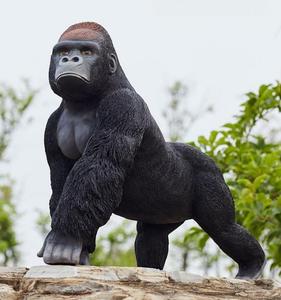 Statue de gorille de simulation, décoration extérieure, sculpture d'animal rampant King Kong, statue de chimpanzé en résine, sculpture de singe - Product Image 1