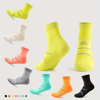 Chaussettes de sport athlétiques à compression pour adultes, couleur unie, style usine, personnalisables ODM, pour le badminton, le cyclisme et la course, avec revers à la cheville