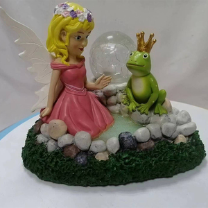 Statue de décoration de jardin en résine Princesse et Prince <span class=keywords><strong>Grenouille</strong></span> avec lumière solaire pour cadeau de jardin - Product Image 2