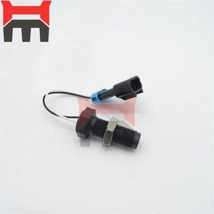 อะไหล่เครื่องยนต์ดีเซล V3300 เซ็นเซอร์วัดความเร็ว 6684037 - Product Image 1