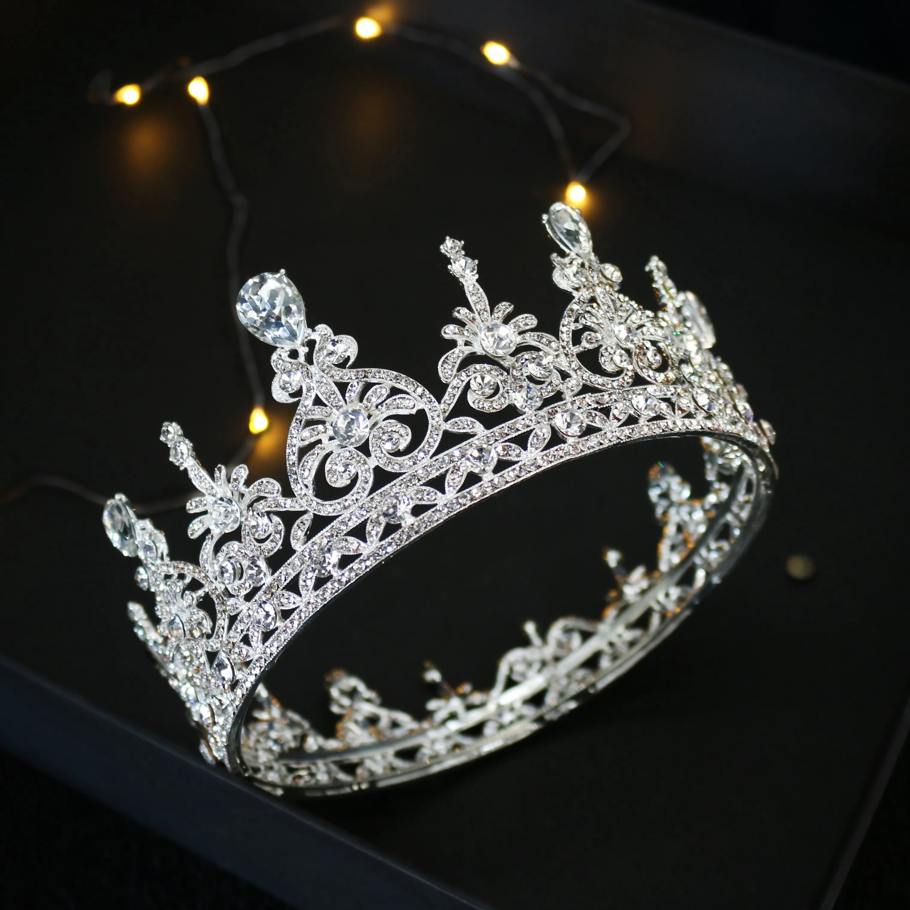 Diadème de mariée avec strass en cristal, alliage européen, couronne de reine pour bal de mariage, nouvelle collection 2020
